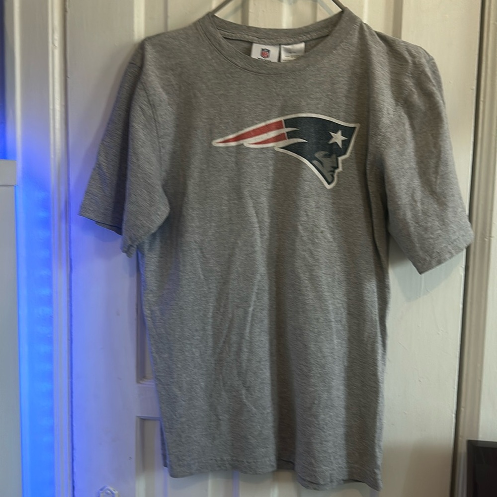 A—NFL T-shirt